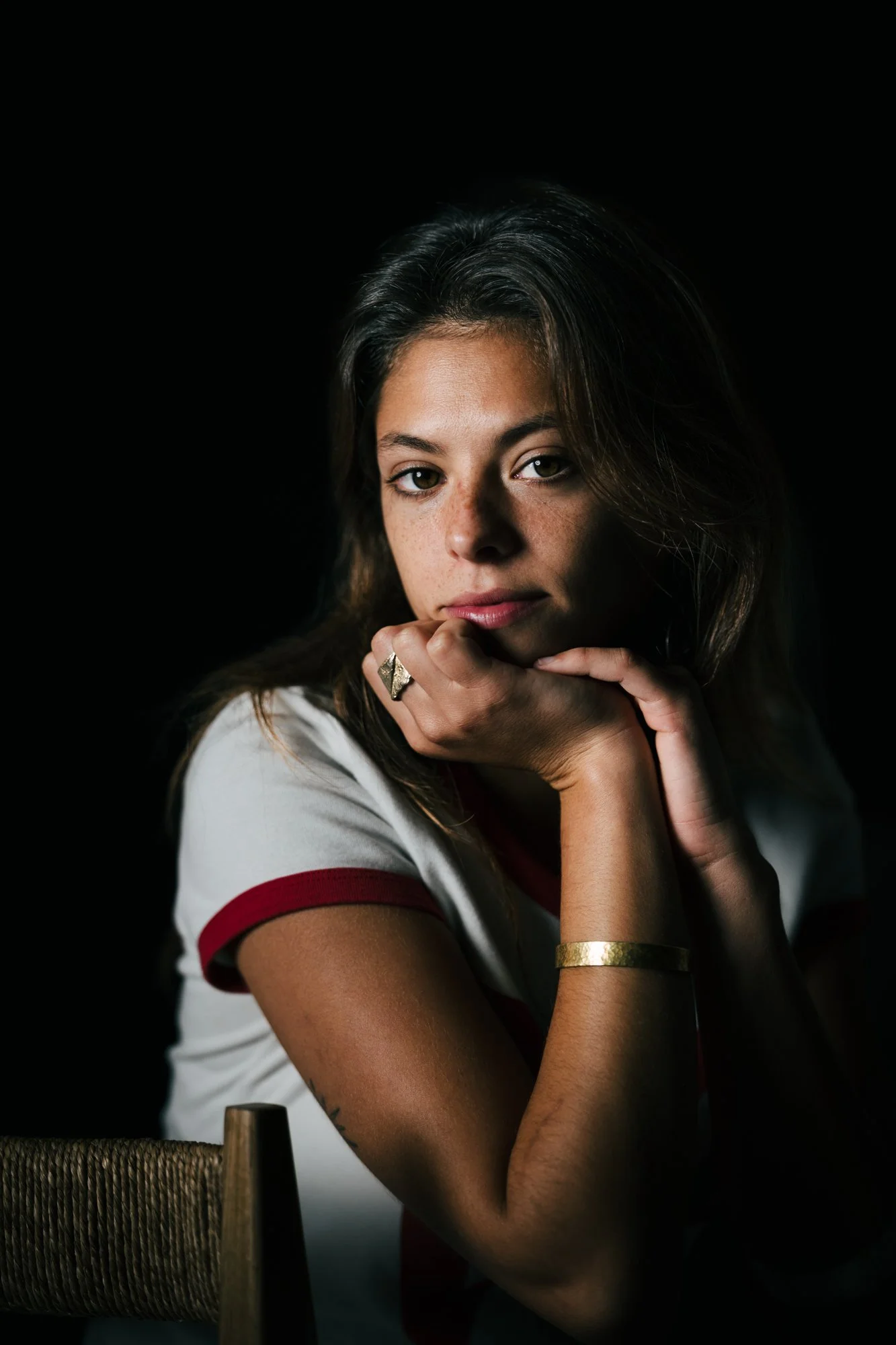 luisa portrait with one light setup