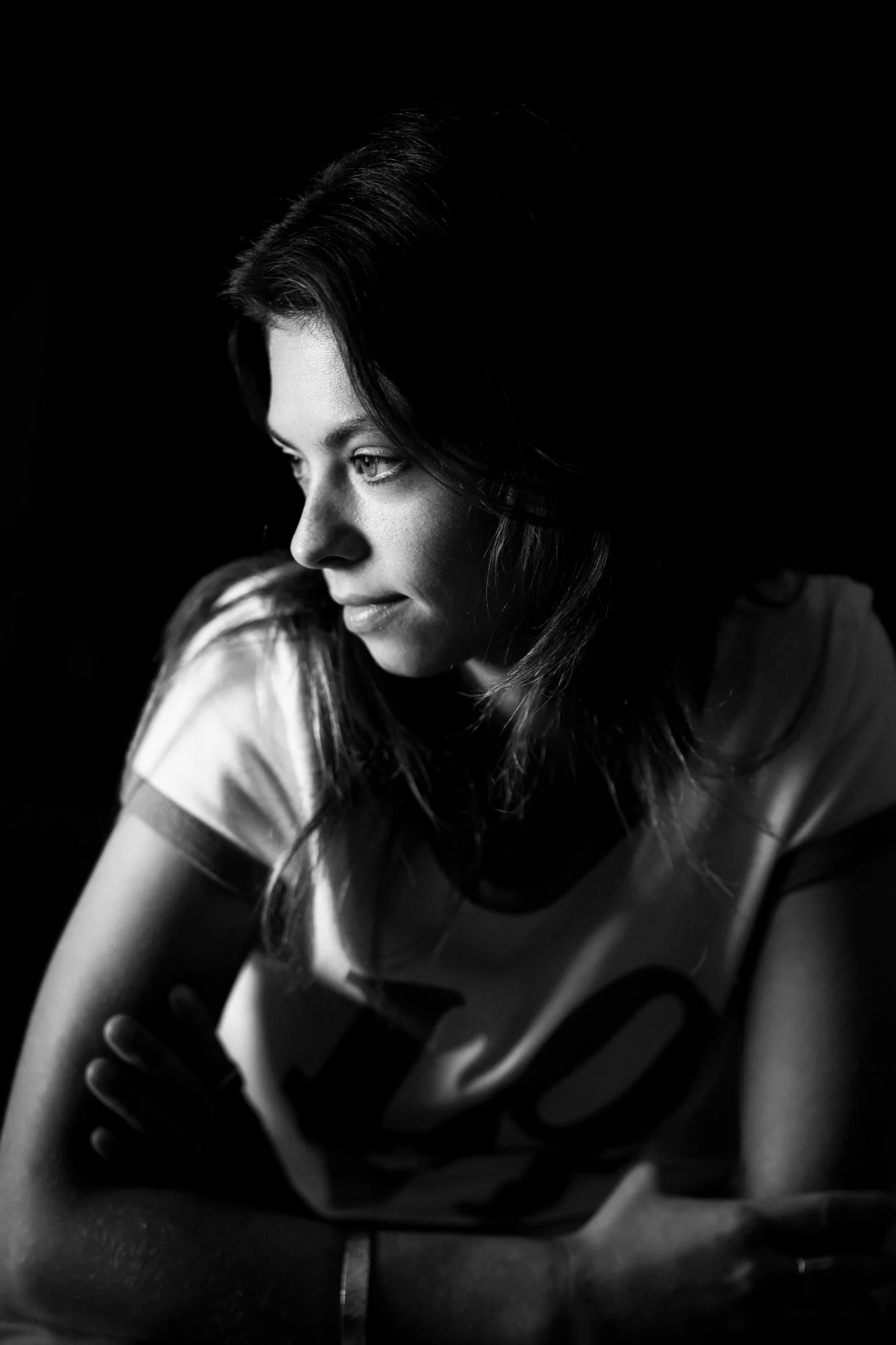 luisa portrait with chair