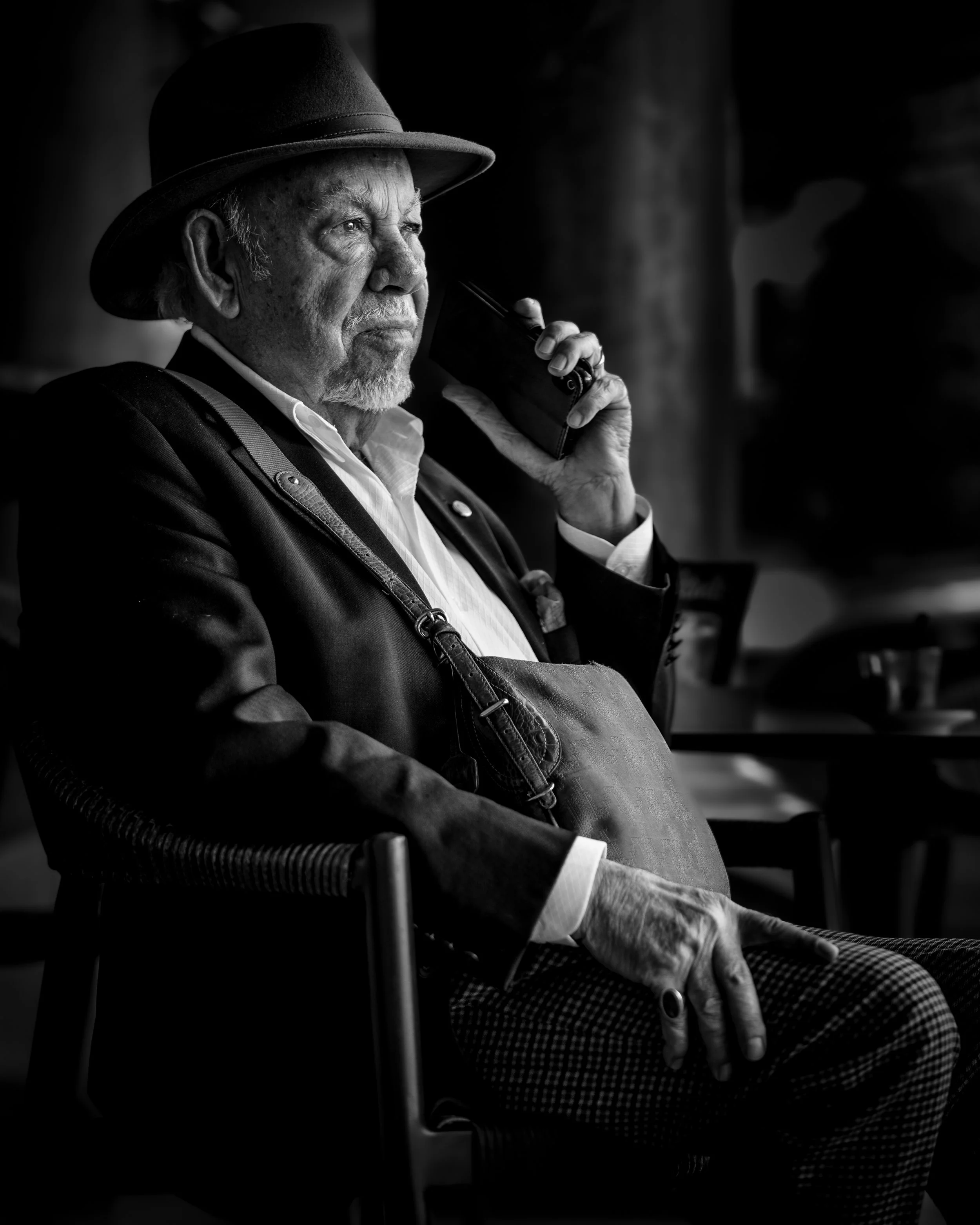 portrait of sr. domingo at bar cristal